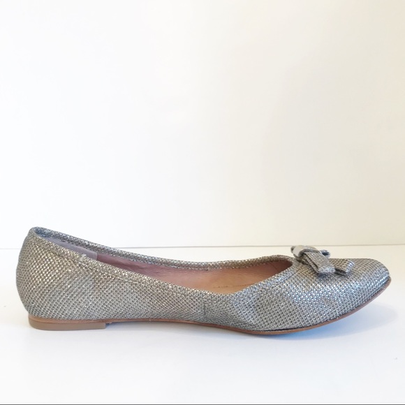 Vince Camuto Timba Bow Metallic Silver Flats 6.5 - Picture 11 of 11